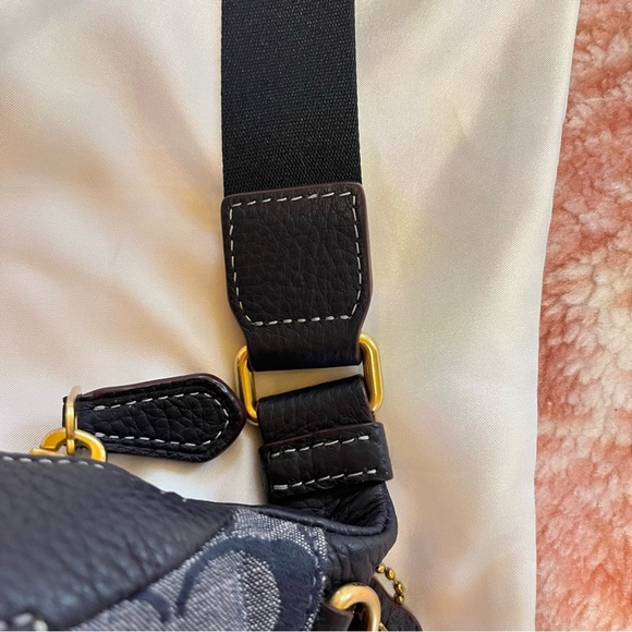 Coach Warren Belt Bag - Picture 11 of 16